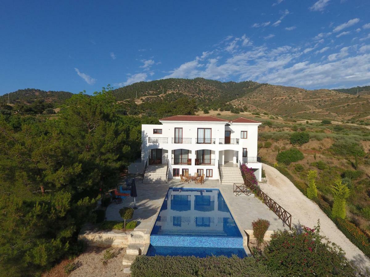 Martika Luxury Villa Agia Marina  Exterior foto